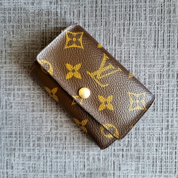 Louis Vuitton 6-Ring Key Holder - Picture 1 of 14